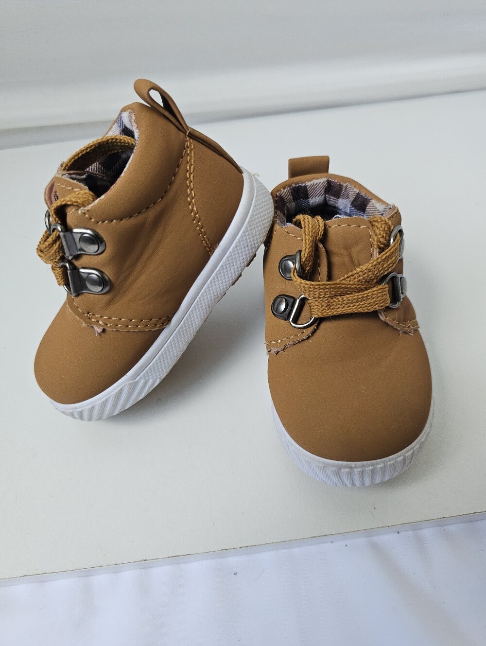 Tender Toes Infant Boy/Girl Tan Boots - Size 3 (NWT with Flaw)